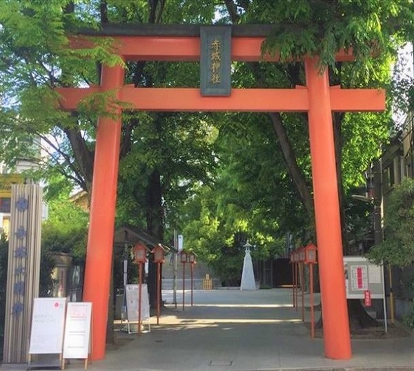 赤城神社　鳥居