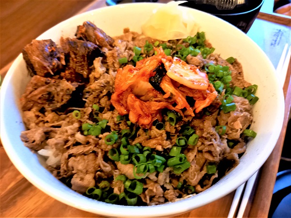 誇味山 奏　1階