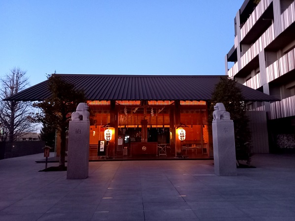 赤城神社　夕暮れ